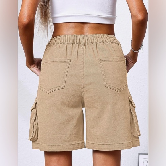 Bermuda Cargo, Elastic High Waist 6 Pockets 7in Inseam Summer Jorts for Women - Picture 2 of 13